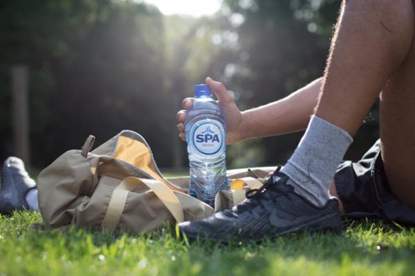 bouteille d'eau spa